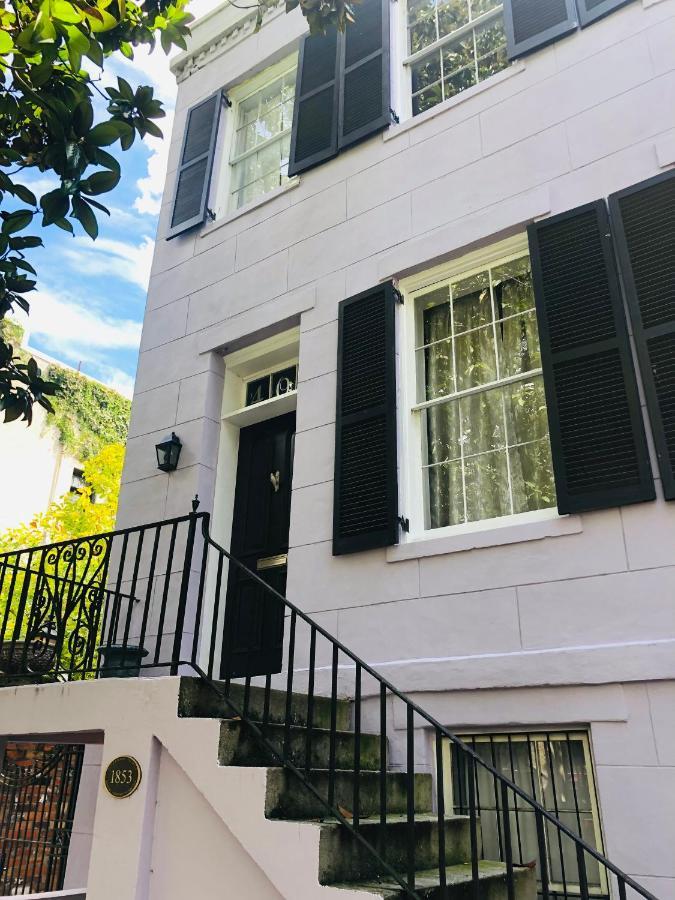 Savannah Sojourn - Time Travelers Retreat 1853 Exterior foto